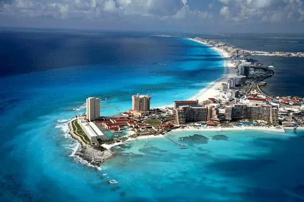 Cancún y Riviera Maya impulsan el peso turístico de México